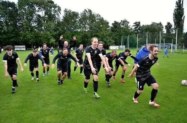 Buštěhrad po skvělé sezoně slaví postup už kolo před koncem